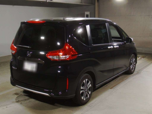 HONDA FREED 2023