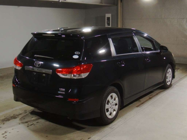 TOYOTA WISH 2011
