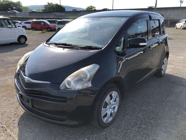 TOYOTA RACTIS 2010