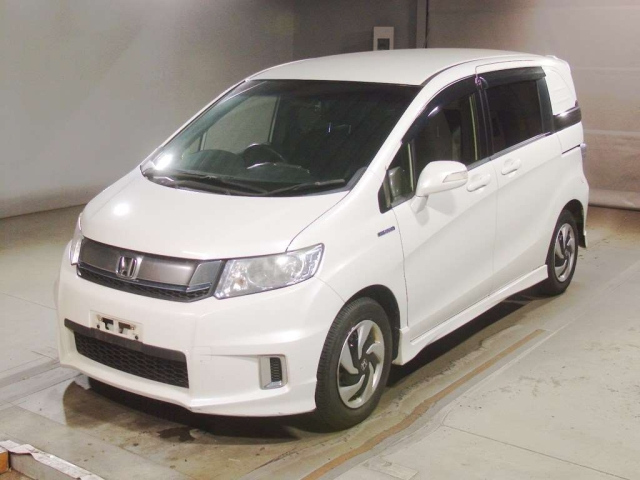 HONDA FREED 2015