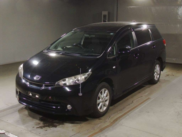 TOYOTA WISH 2010