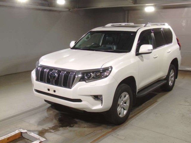 TOYOTA LAND CRUISER PRADO 2018