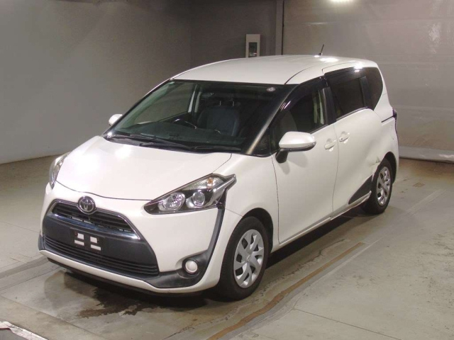 TOYOTA SIENTA 2016