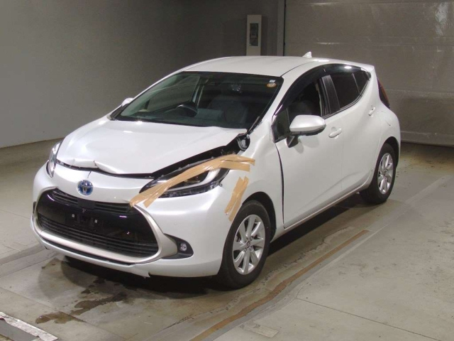 TOYOTA AQUA 2023