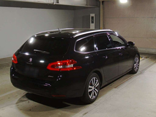 Заказать PEUGEOT 308