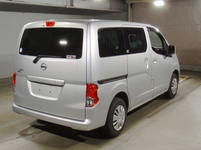 NISSAN NV200 2020