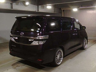 TOYOTA VELLFIRE 2011