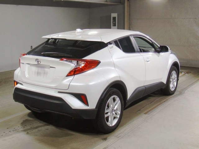 TOYOTA C-HR 2023