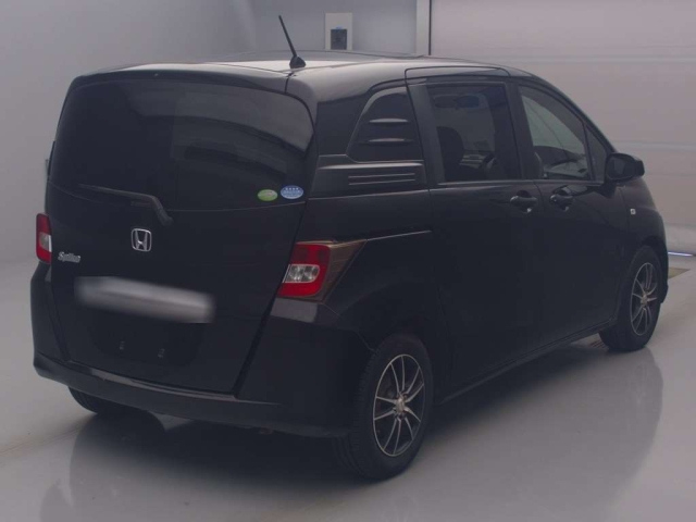 HONDA FREED 2010