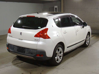 Заказать PEUGEOT 3008