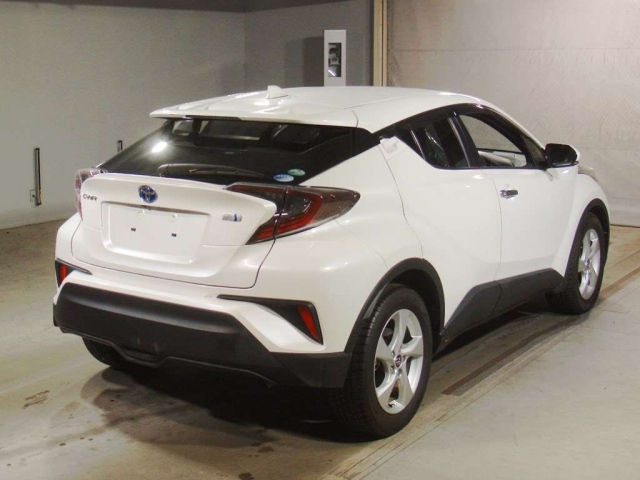 TOYOTA C-HR 2018