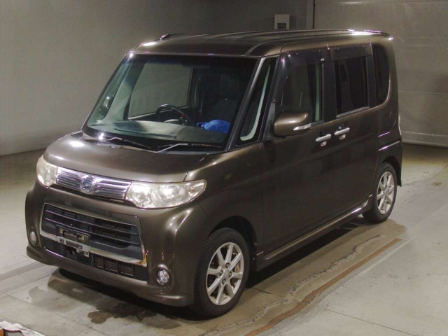 DAIHATSU TANTO 2012