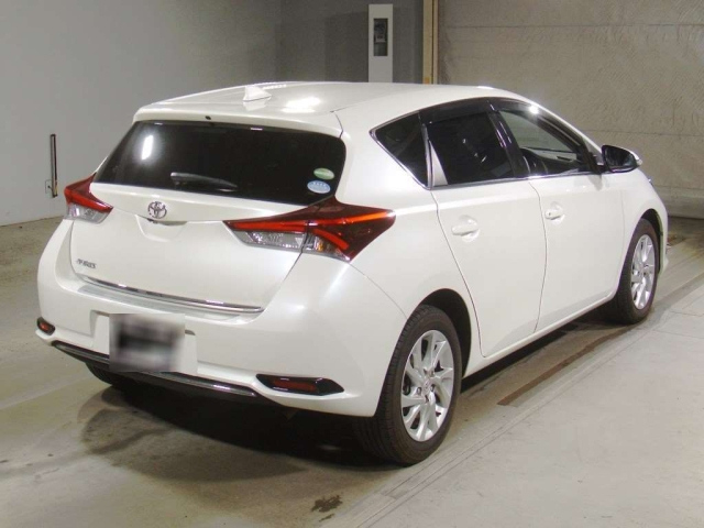 TOYOTA AURIS 2018