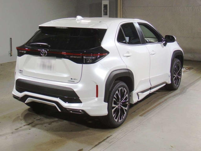 TOYOTA YARIS CROSS 2025