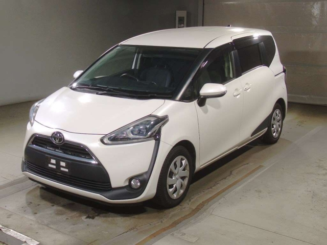 TOYOTA SIENTA 2016