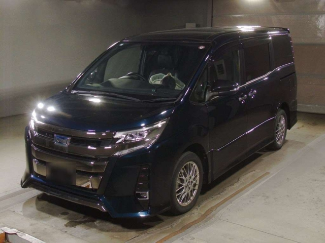 TOYOTA NOAH 2020