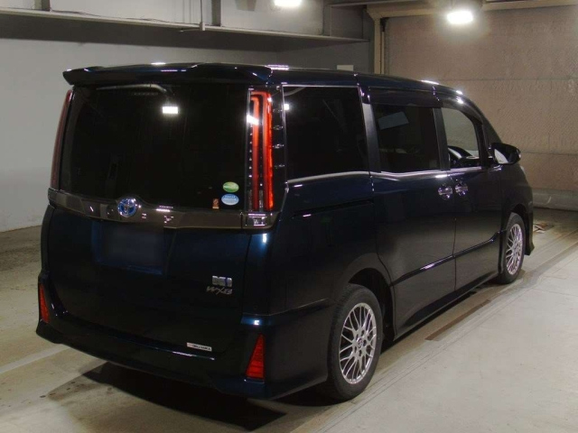 TOYOTA NOAH 2020