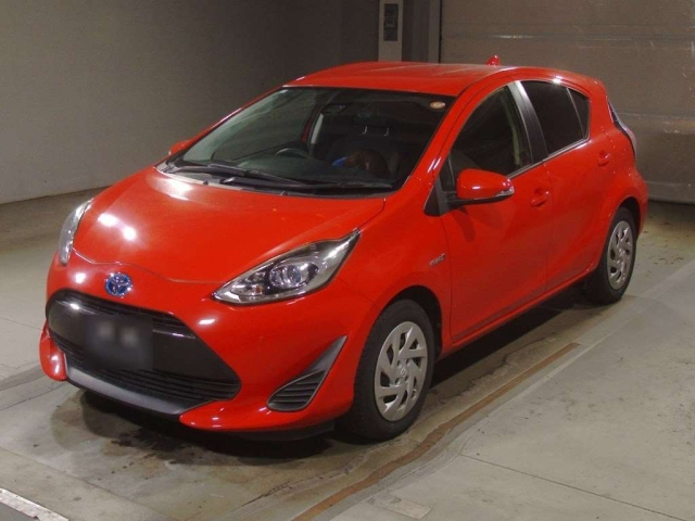 TOYOTA AQUA 2019