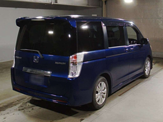 HONDA STEP WAGON 2010