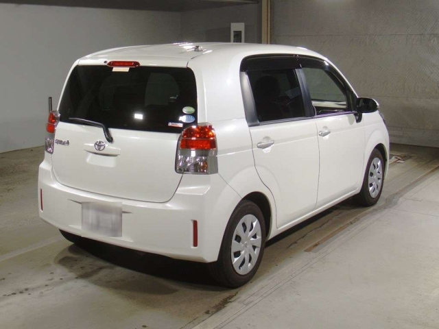 TOYOTA SPADE 2017