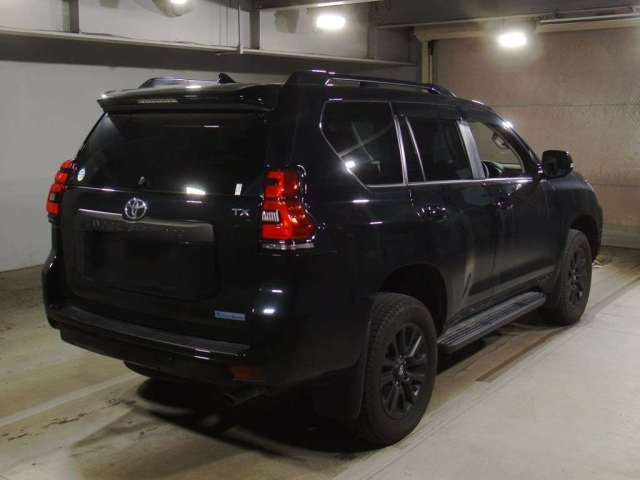 TOYOTA LAND CRUISER PRADO 2023