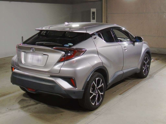 TOYOTA C-HR 2017