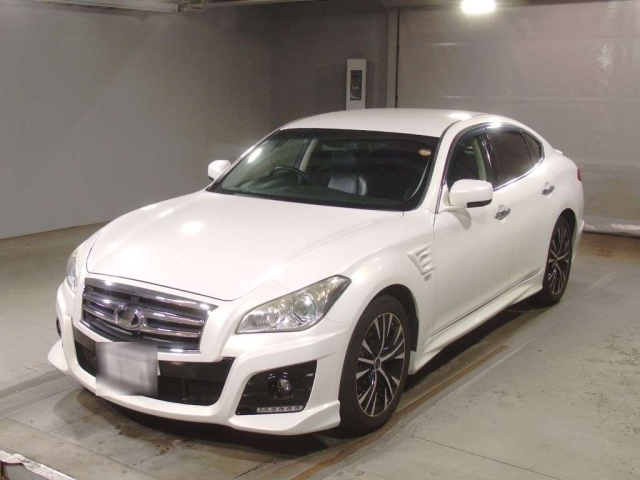 NISSAN FUGA 2011