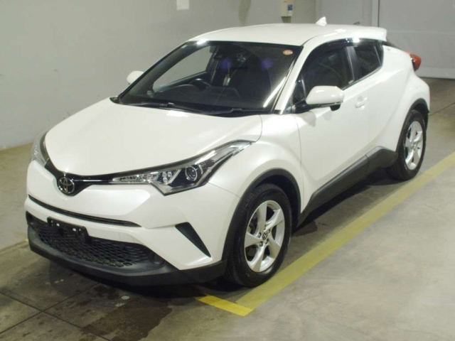 TOYOTA C-HR 2017