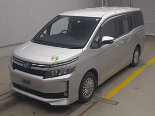 TOYOTA VOXY 2014