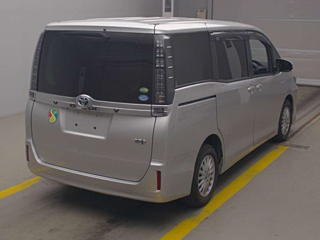 TOYOTA VOXY 2014