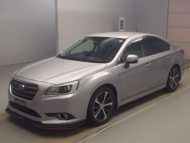 SUBARU LEGACY B4 2017