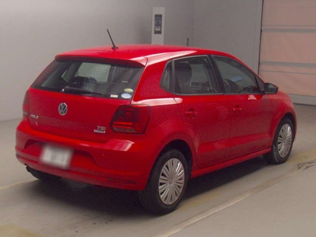 VOLKSWAGEN POLO 2017