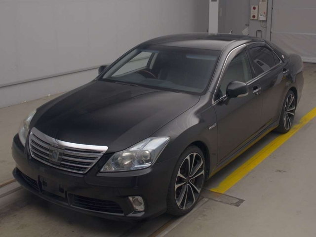 TOYOTA CROWN 2010