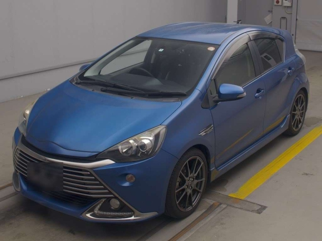 TOYOTA AQUA 2014