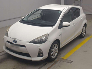 TOYOTA AQUA 2013