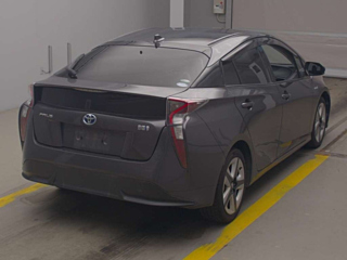 TOYOTA PRIUS 2016
