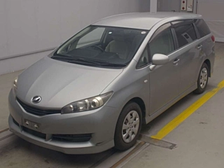 TOYOTA WISH 2010