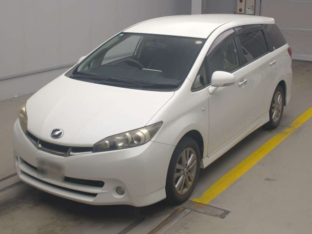 TOYOTA WISH 2012