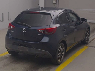 MAZDA DEMIO 2015