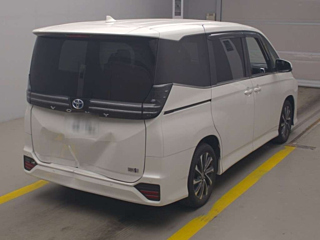 TOYOTA VOXY 2023