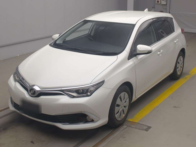 TOYOTA AURIS 2015