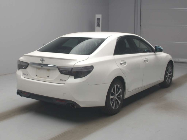 TOYOTA MARK X 2018