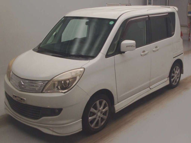 SUZUKI SOLIO 2013