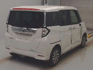 TOYOTA ROOMY 2022