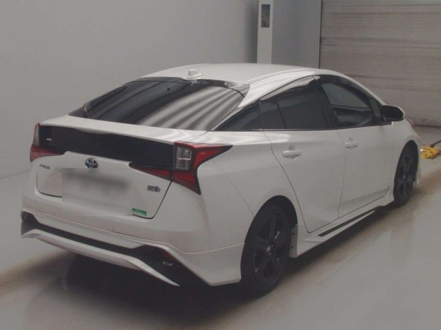 TOYOTA PRIUS 2022