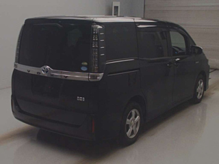 TOYOTA VOXY 2016