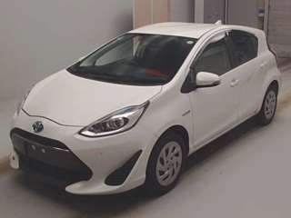 TOYOTA AQUA 2018