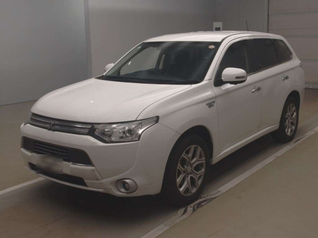MITSUBISHI OUTLANDER PHEV 2013