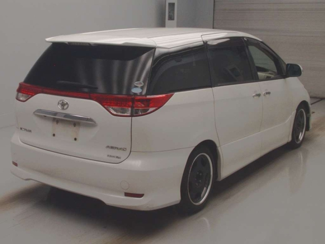 TOYOTA ESTIMA 2010
