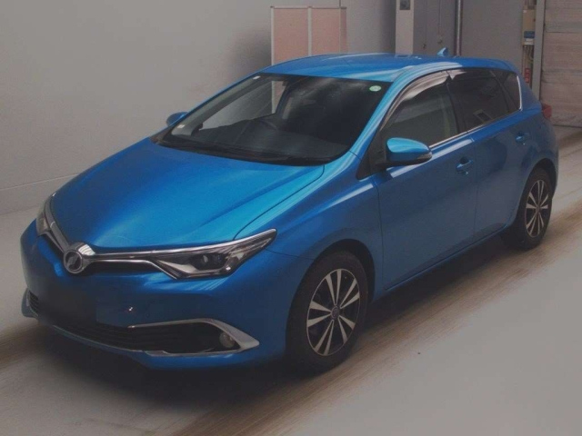TOYOTA AURIS 2017